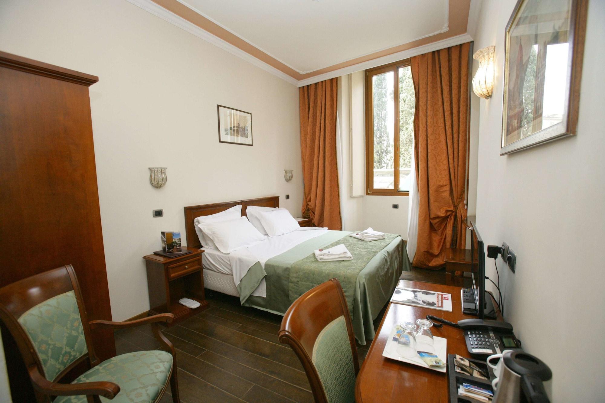 Domus Florentiae Hotel Florencia Exterior foto
