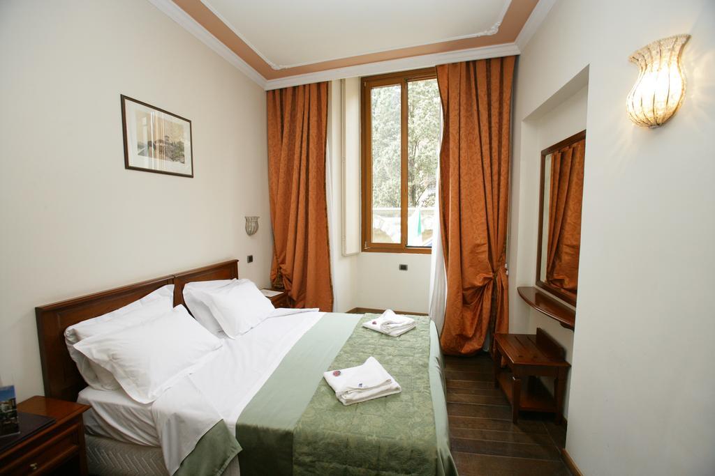 Domus Florentiae Hotel Florencia Exterior foto